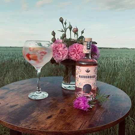 The Pheasant Public House & Hotel Gestingthorpe Екстериор снимка